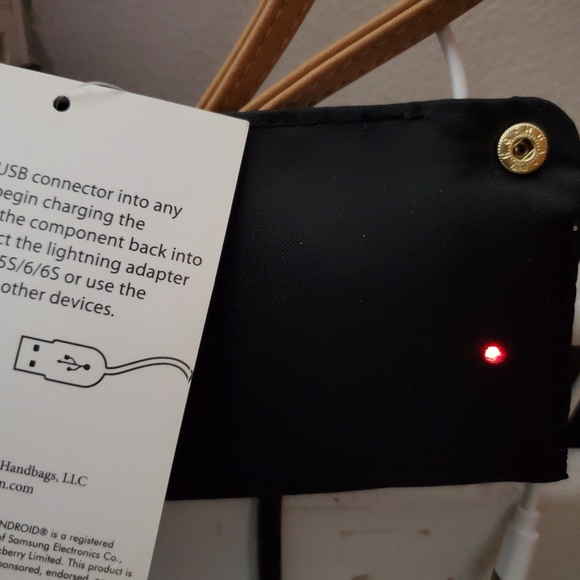 🆕️ Charging Wallet - Picture 2 of 8